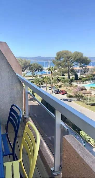 Superbe Rooftop Vue Mer Port Santa Lucia 5 Pers Saint-Raphael  Apartment